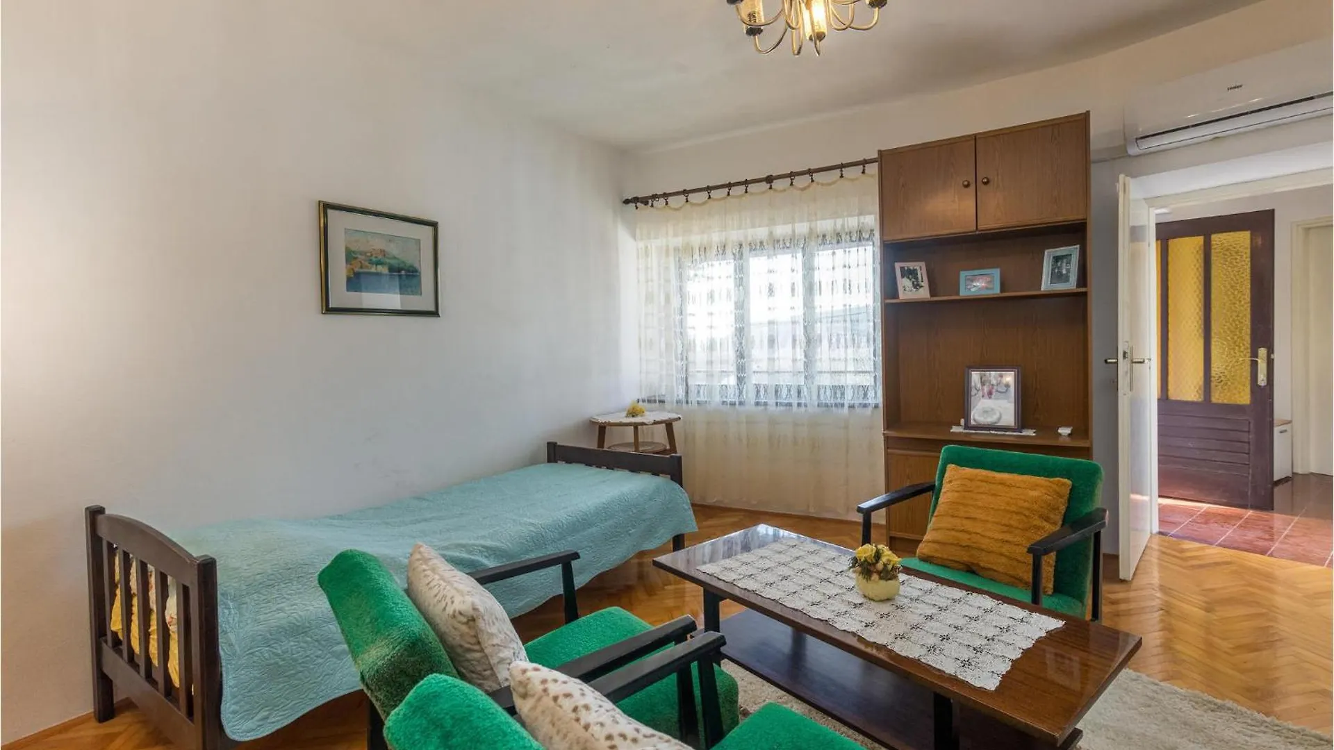 Holiday home 3 Bedroom Beautiful Home In Grizane